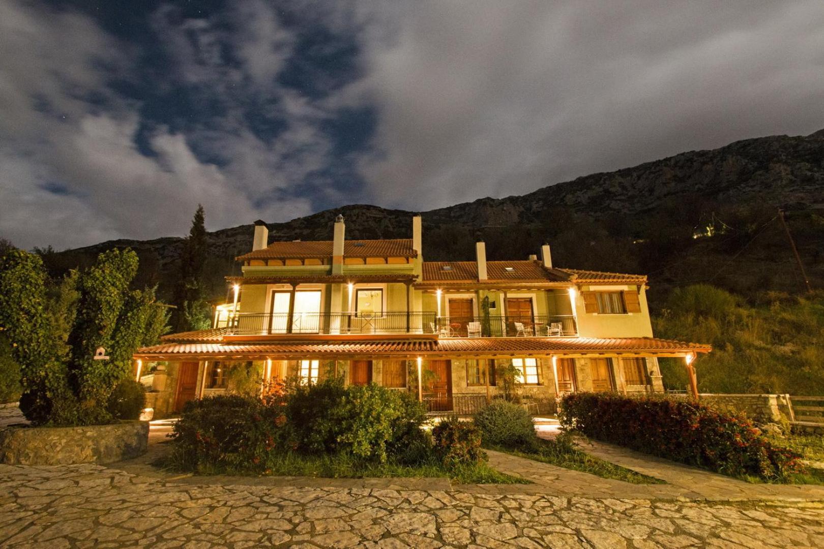 Guesthouse Mylona Arachova Ngoại thất bức ảnh